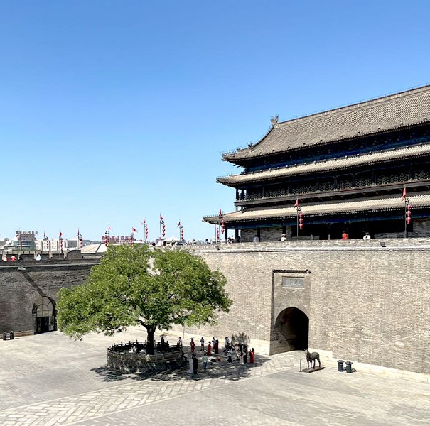 After Zhu Yuanzhang, the founder of Ming Dynasty, occupied the city of Huizhou, he was advised by a recluse named Zhu Sheng that "build indestructible city walls and hoard grains before declaring yourself emperor". At the age when the city gates were the only entrances of a city, city walls were undoubtedly the crucial defense points that feudalistic rulers focused on. Therefore, city walls were constructed nationally when the emperor unified the country. The circumvallation in Xi'an today was one of the achievements, which was built on the former imperial city of Tang Dynasty.