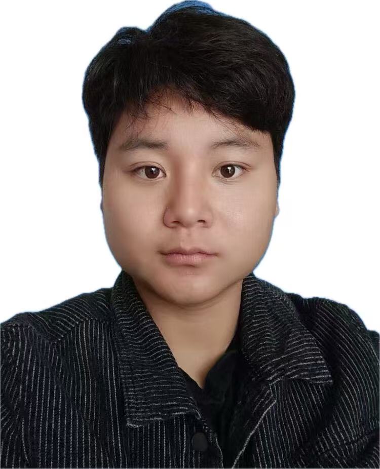 公司负责人
高级电子商务师
就读于河南财政金融学院