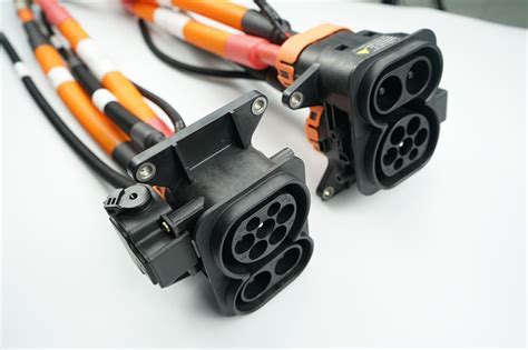 欧标ccs2交直流一体插座