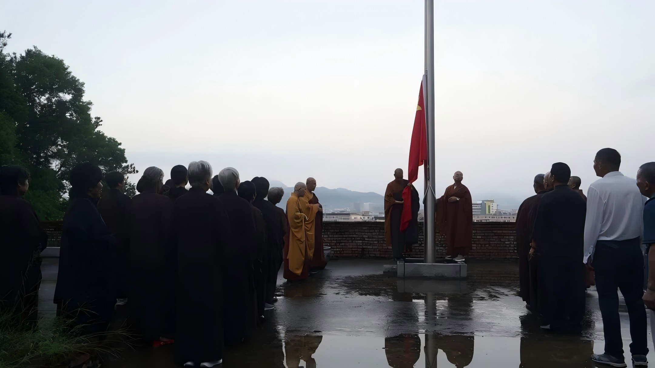 祝福祖国｜福慧寺举行升国旗仪式 庆祝新中国成立76周年