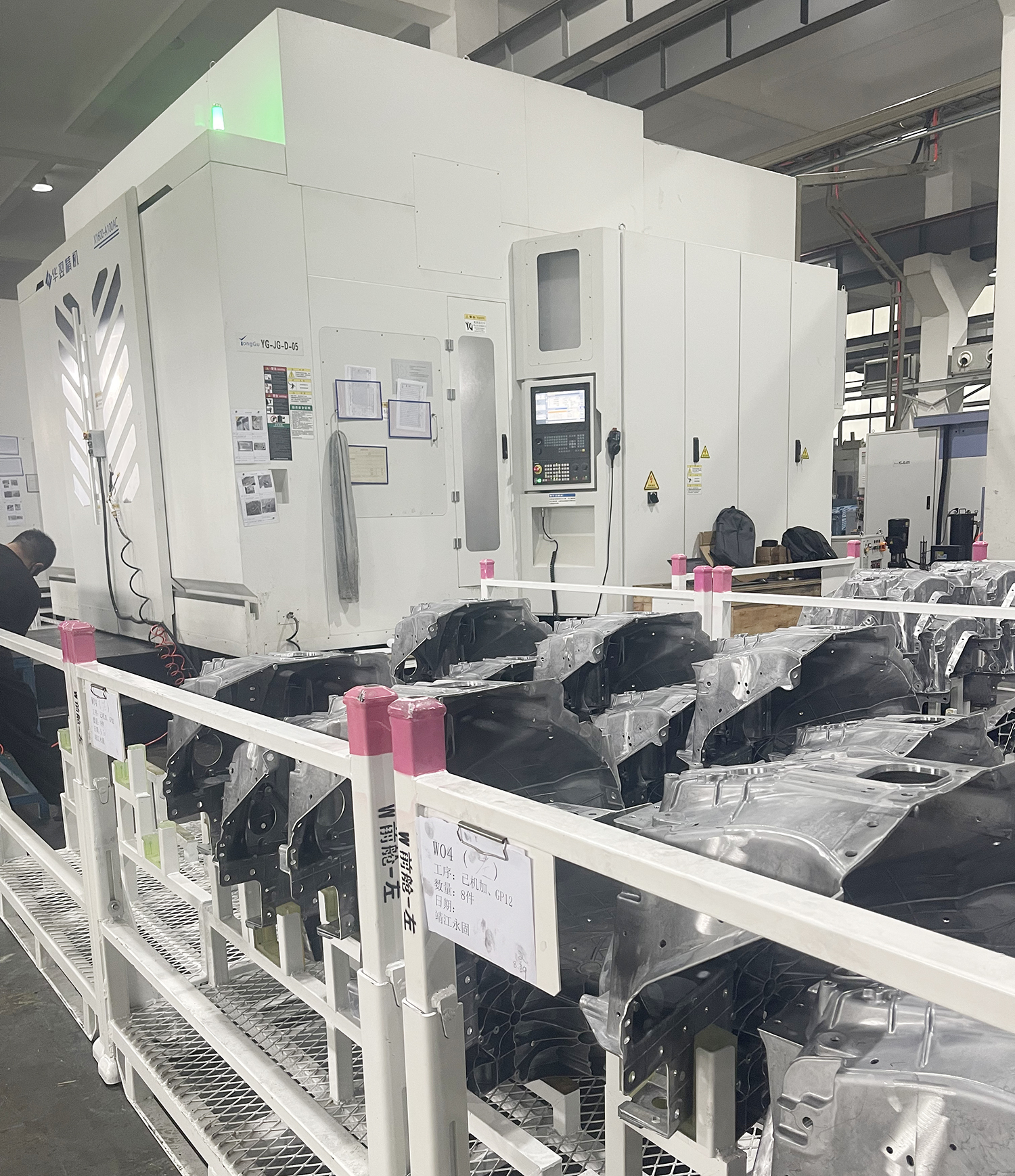 减震塔加工现场