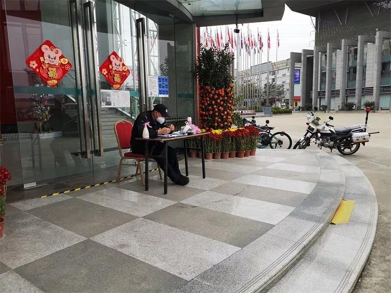 抗疫前线丨中亚与您一同共克时艰,砥砺前行!