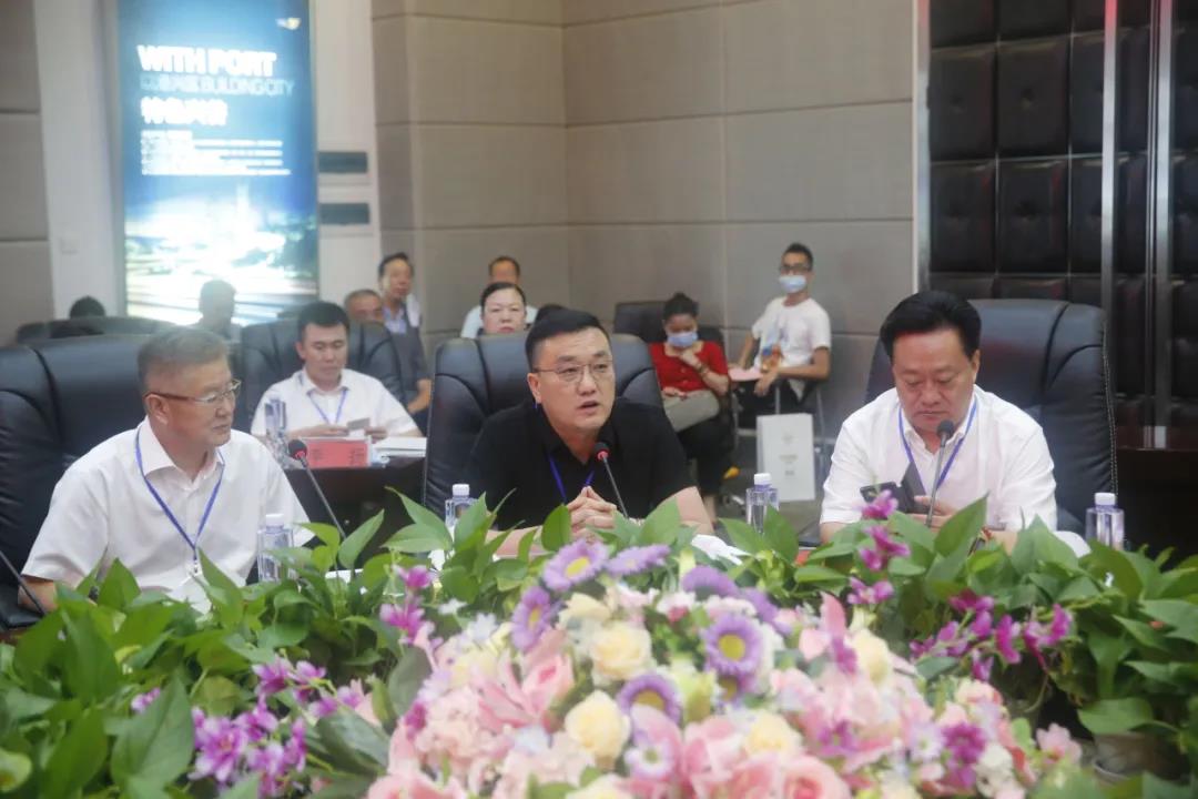 中国亚洲经济发展协会经贸合作委员会执行会长邵世明发表讲话